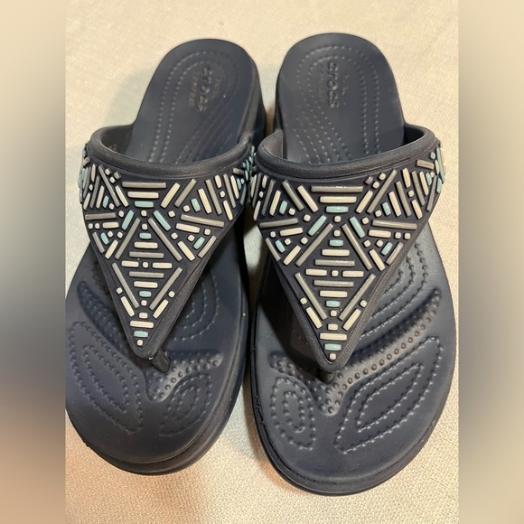 Crocs Youth Girl  Dual Comfort Thong Blue Slip On Sandals Size 4 - Picture 1 of 9
